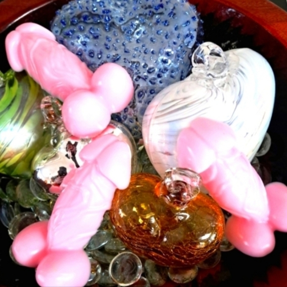 Hand Crafted Magic Wang Soap - Picture 2 of 6